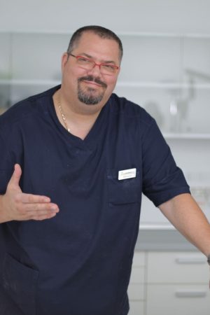 Medic stomatolog Dr. Christian Marmandiu